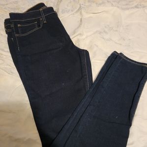 Ladies Levi Jeans